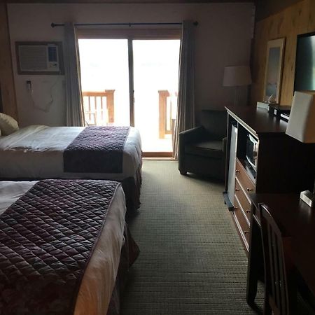 Tygart Lake Lodge Grafton 외부 사진