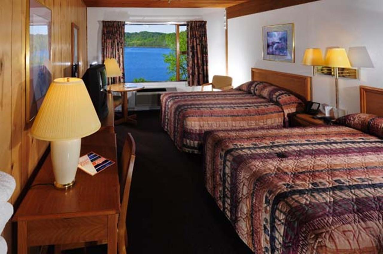 Tygart Lake Lodge Grafton 객실 사진