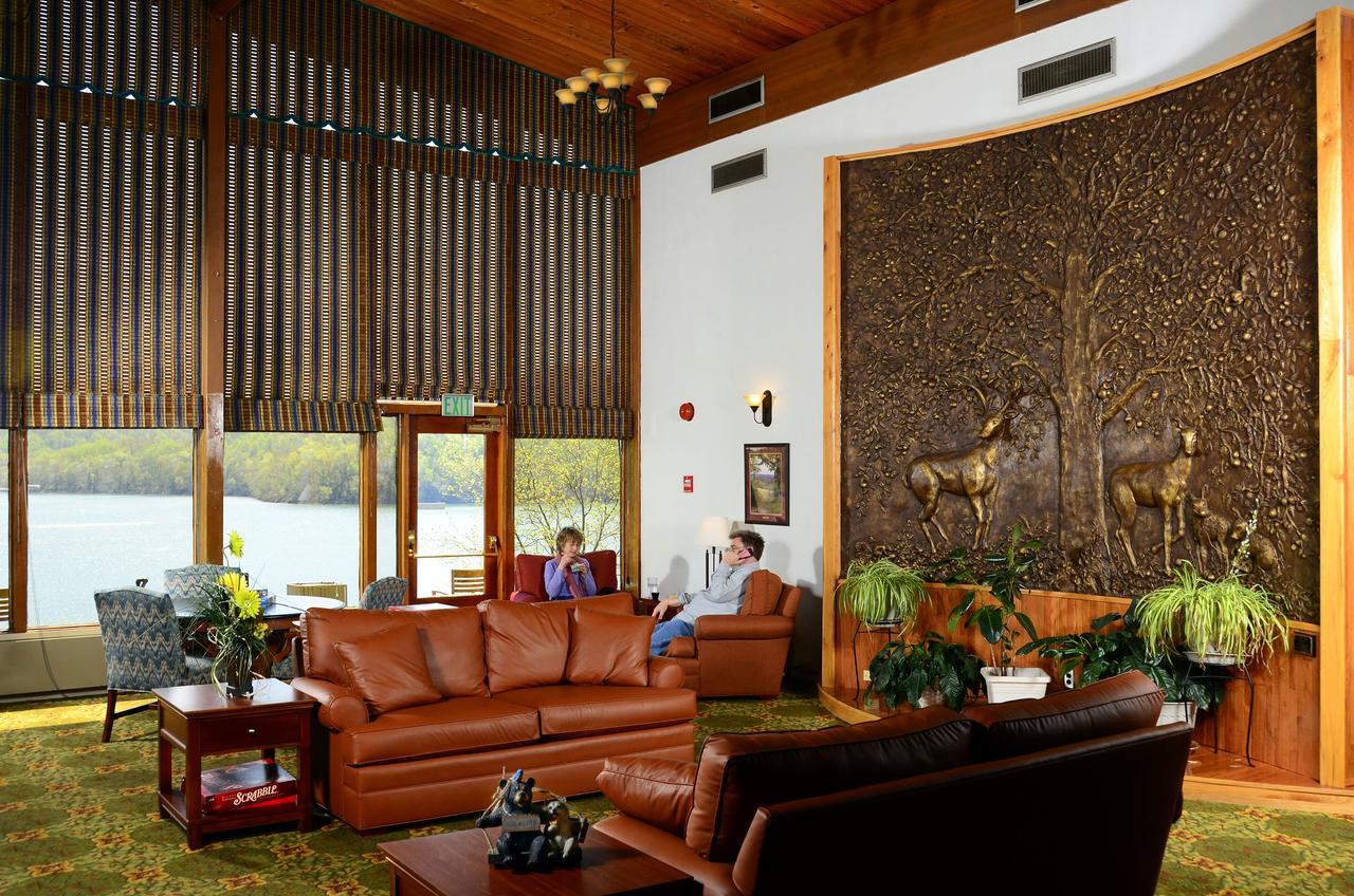 Tygart Lake Lodge Grafton 외부 사진